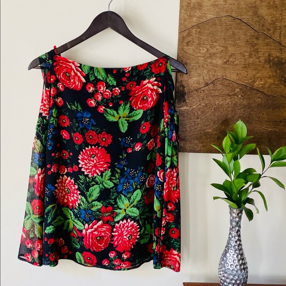 Club Monaco Dolice Silk Top - Picture 2 of 3